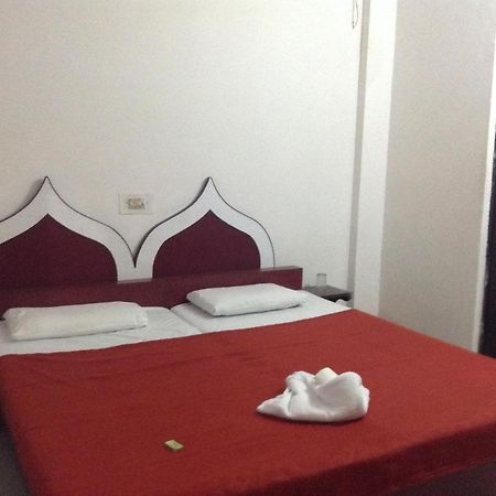 Hotel Safari Agra (Uttar Pradesh) Exterior foto