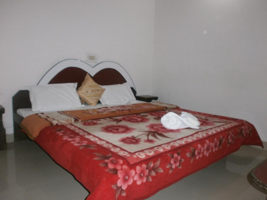 Hotel Safari Agra (Uttar Pradesh) Quarto foto