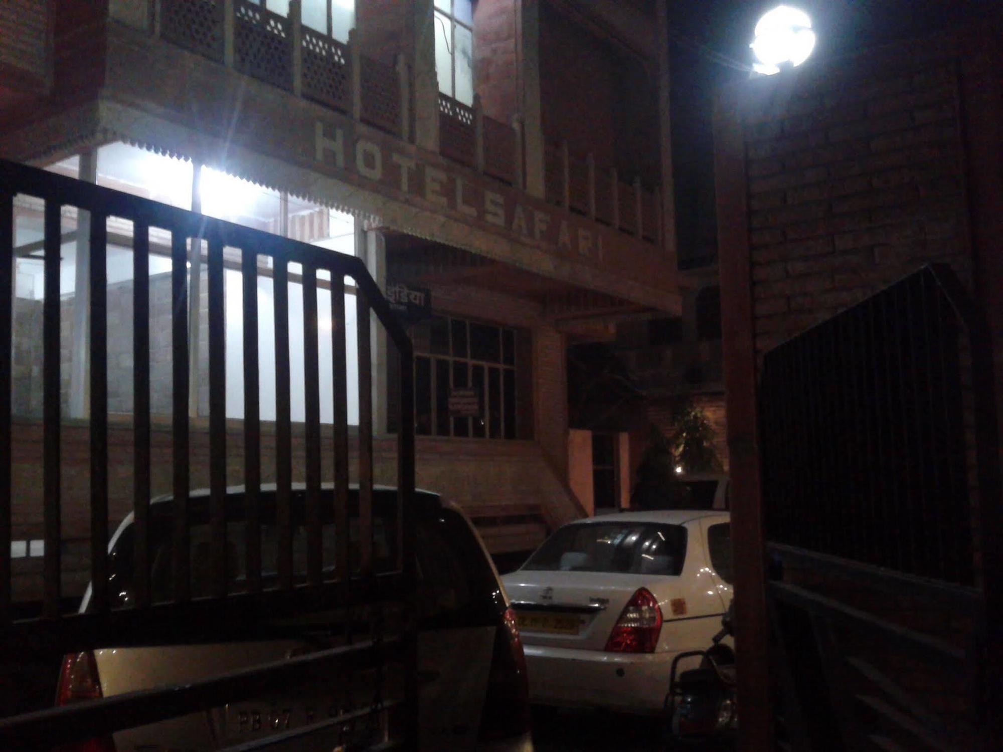 Hotel Safari Agra (Uttar Pradesh) Exterior foto